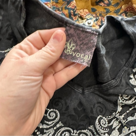 Vocal charcoal washed fringed hem embellished graphic short sleeve tee S small - Picture 2 of 4